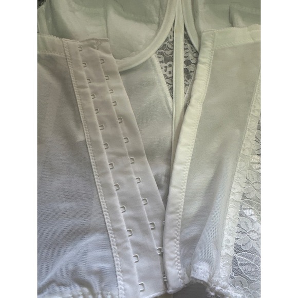 Dominique White Lace Corset Bustier Lingerie Strapless Bridal Wedding siz 32DD/E - Picture 11 of 14